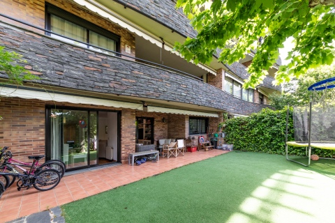 4 dormitorios  en Thanh Son, Vietnam No. 26953 10