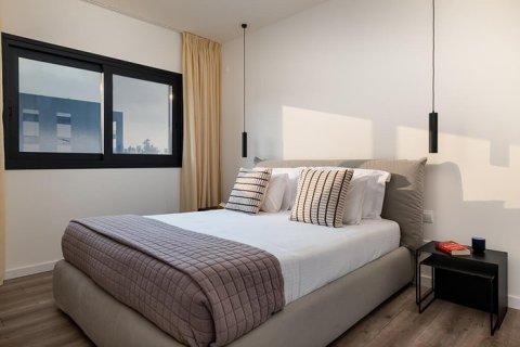 3 bedrooms Apartment in Limassol, Cyprus No. 37805 6