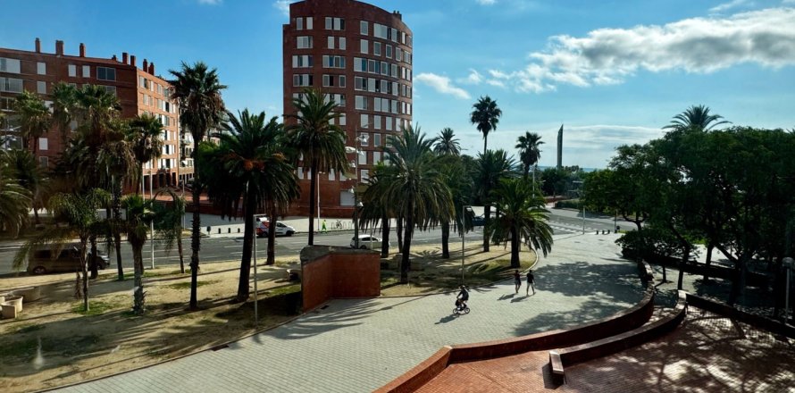 2 bedrooms Apartment in Barcelona, Spain No. 112312