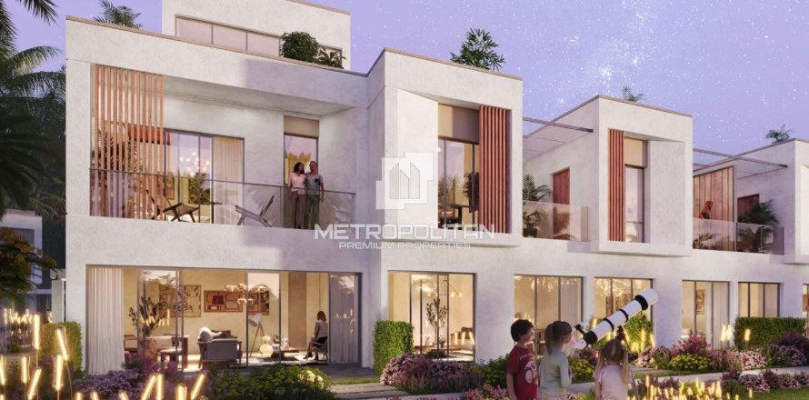 5 bedrooms Villa in Dubai Investment Park, UAE No. 119175