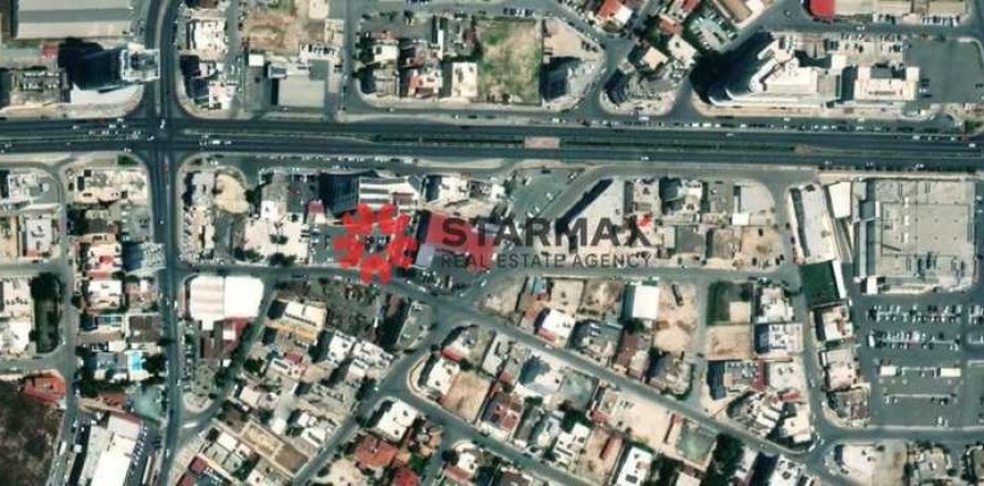 Commercial property in Larnaca, Cyprus No. 82536
