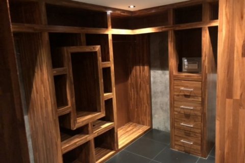 2 bedrooms Apartment in Patong, Thailand No. 97032 9