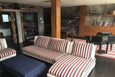 2 bedrooms Apartment in Patong, Thailand No. 97032 2