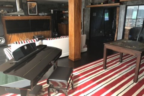 2 bedrooms Apartment in Patong, Thailand No. 97032 3