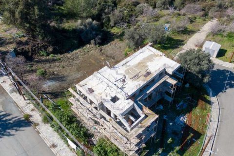 Дом с 5 спальнями в Тримиклини, Кипр №81338 6