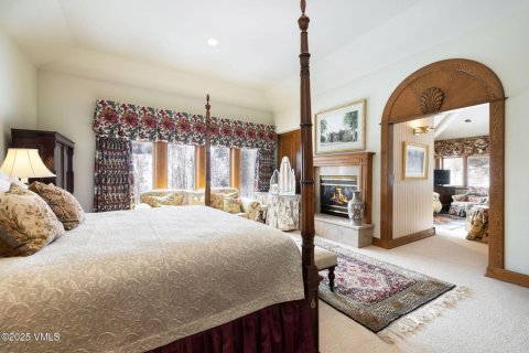 7 bedrooms House in Edwards, USA No. 83145 9