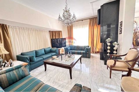 4 bedrooms House in Larnaca, Cyprus No. 62903 8