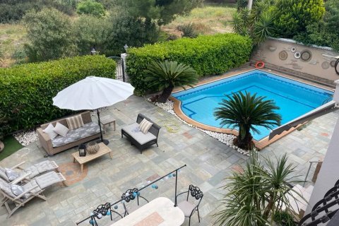 4 bedrooms House in Artemida, Greece No. 110153 2