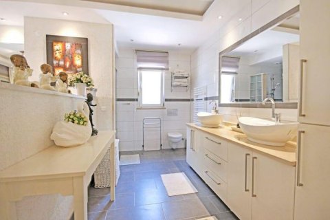 5 rooms Villa à Tri Phuong, Vietnam No. 21272 7