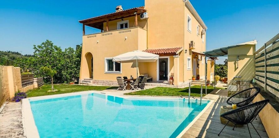 5 bedrooms Villa in Corfu, Greece No. 104957