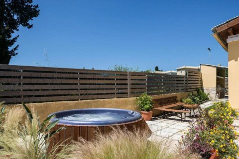 5 bedrooms Villa in Corfu, Greece No. 104957 9