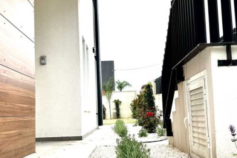 3 bedrooms Villa in Pyrgos, Cyprus No. 79037 3