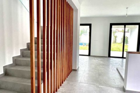 3 bedrooms Villa in Pyrgos, Cyprus No. 79037 6