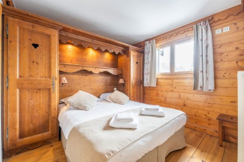 2 bedrooms Apartment in Les Allues, France No. 100136 5