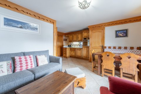 2 bedrooms Apartment in Les Allues, France No. 100136 4