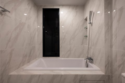 Кондоминиум  с 2 спальнями в Бангкок, Таиланд №98293 12