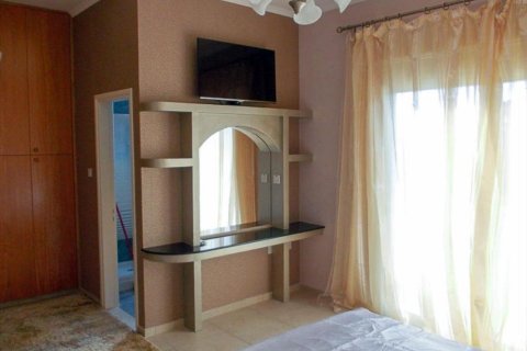 3 bedrooms Villa in Limassol, Cyprus No. 105660 9