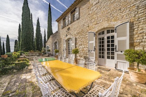 5 dormitorios Villa en Tourrettes-sur-Loup, France No. 69084 5