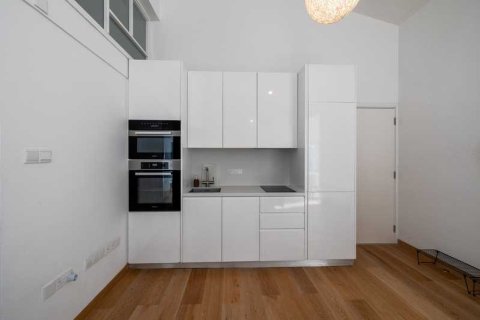 2 bedrooms Apartment in Agios Tychonas, Cyprus No. 74230 11