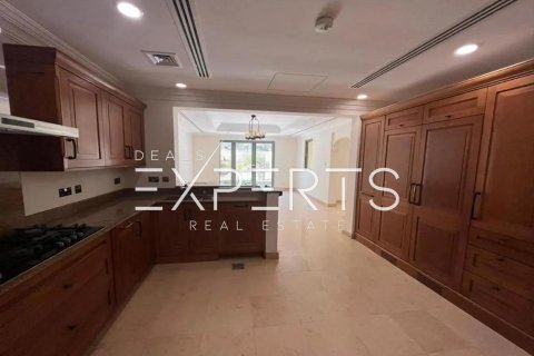 3 dormitorios Townhouse en Bavaria Town, Vietnam No. 70516 8