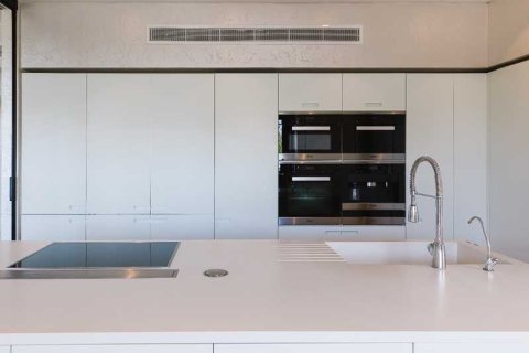 8 bedrooms House in Agios Athanasios, Cyprus No. 81659 5