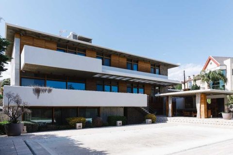 8 bedrooms House in Agios Athanasios, Cyprus No. 81659 16