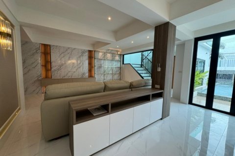 300m² Villa en Rawai, Thailand No. 97414 5