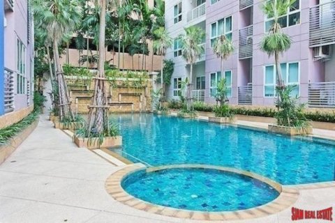 2 bedrooms Apartment in Bangkok, Thailand No. 97209 1