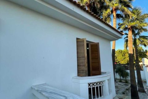 6 bedrooms House in Aglantzia, Cyprus No. 80730 2