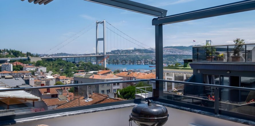 2 bedrooms Apartment in Besiktas, Turkey No. 128980