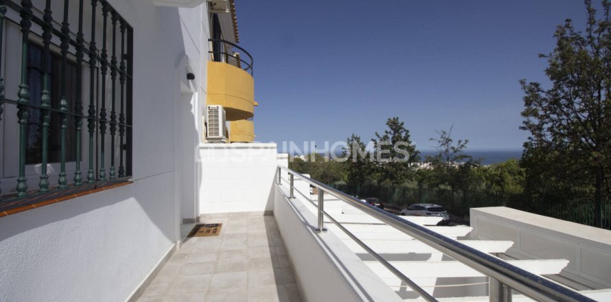 3 bedrooms Villa in Benalmadena, Spain No. 128453