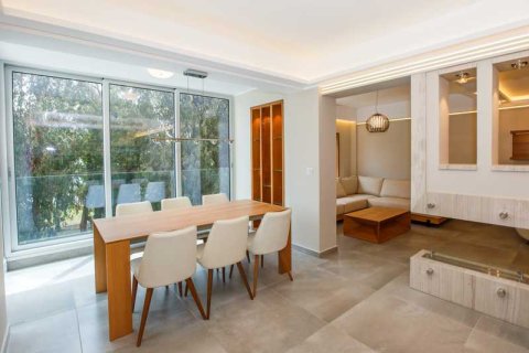 3 bedrooms Apartment in Germasogeia, Cyprus No. 32198 1