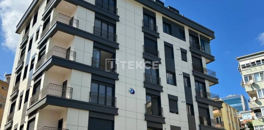 5 dormitorios Apartment en Istanbul, Turkey No. 11890