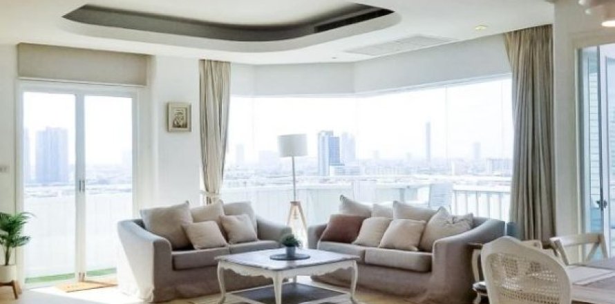 2 bedrooms Land in Bangkok, Thailand No. 96387