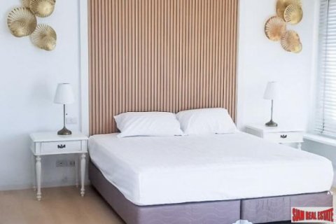 2 bedrooms Land in Bangkok, Thailand No. 96387 11