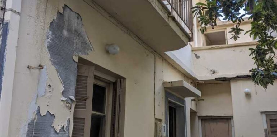 111m² Building in Heraklion, Greece No. 108025