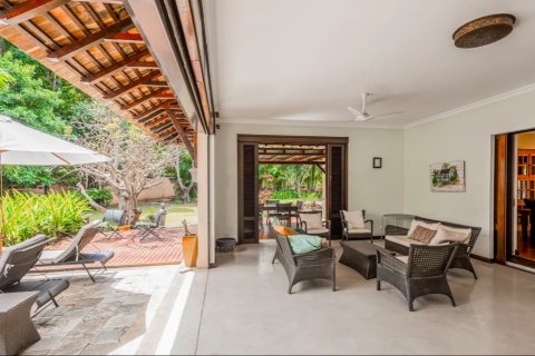 5 bedrooms Villa in Tamarin, Mauritius No. 86487 10