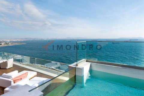 5 bedrooms Apartment in Zeytinburnu, Turkey No. 121356