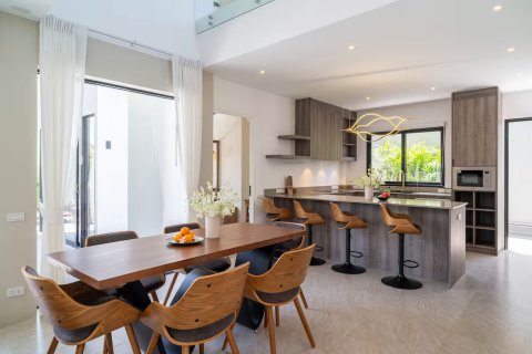 3 bedrooms Villa in Ko Samui, Thailand No. 98461 10