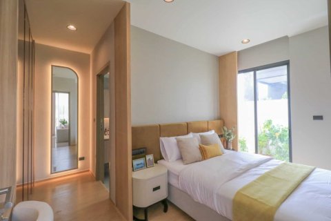 8 bedrooms Villa in Jomtien Beach, Thailand No. 1021 3