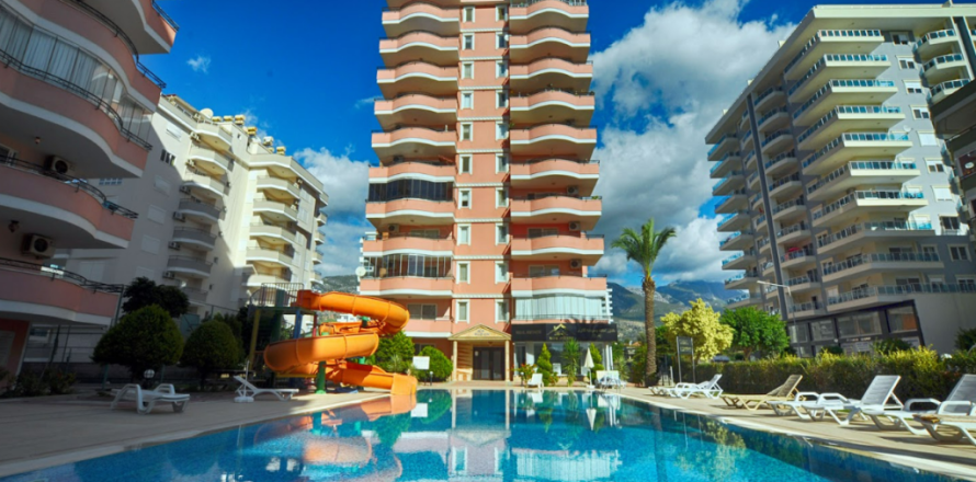5 rooms Apartment in Mahmutlar, Turkey No. 21459