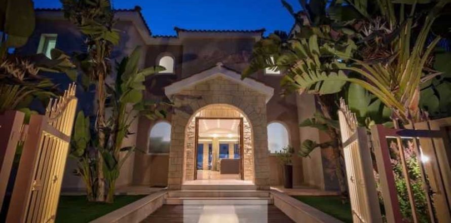 6 dormitorios House en Paphos, Cyprus No. 82655