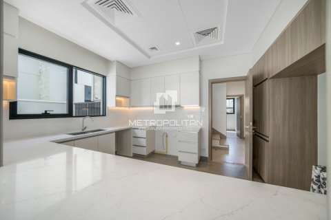 4 bedrooms Villa in Hoang Kim, Vietnam No. 94697 12