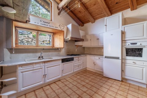 3 bedrooms House in Vallorcine, France No. 100229 3