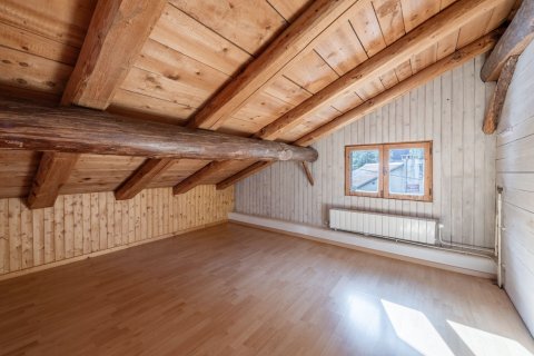 3 bedrooms House in Vallorcine, France No. 100229 9