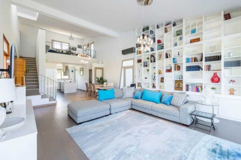 3 bedrooms House in Neo Chorio, Cyprus No. 70705 4