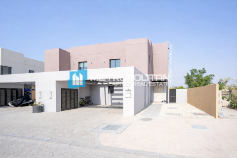 2 dormitorios Townhouse en Ghantoot, UAE No. 122406