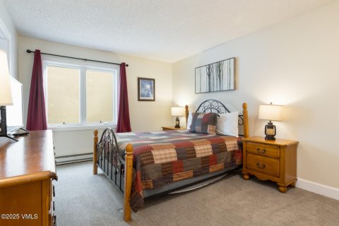 Кондоминиум  с 4 спальнями в Эйвон, США №77082 15