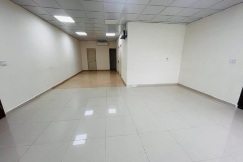 3 bedrooms House in Panama City, Panama No. 109755 2