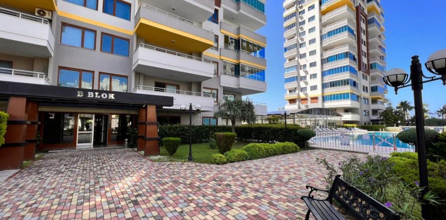3 rooms Apartment in Mahmutlar, Turkey No. 21671